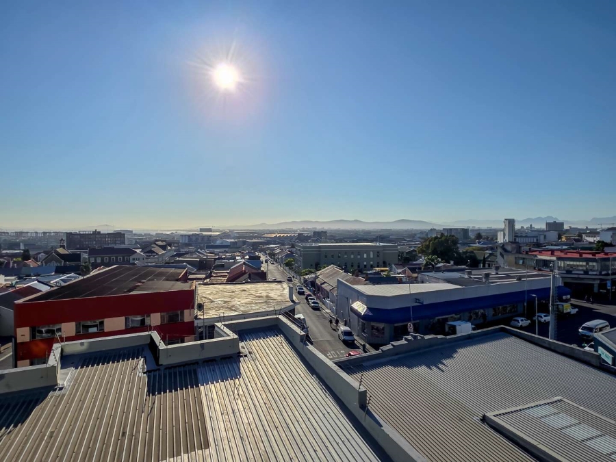 2 Bedroom Property for Sale in Woodstock Western Cape